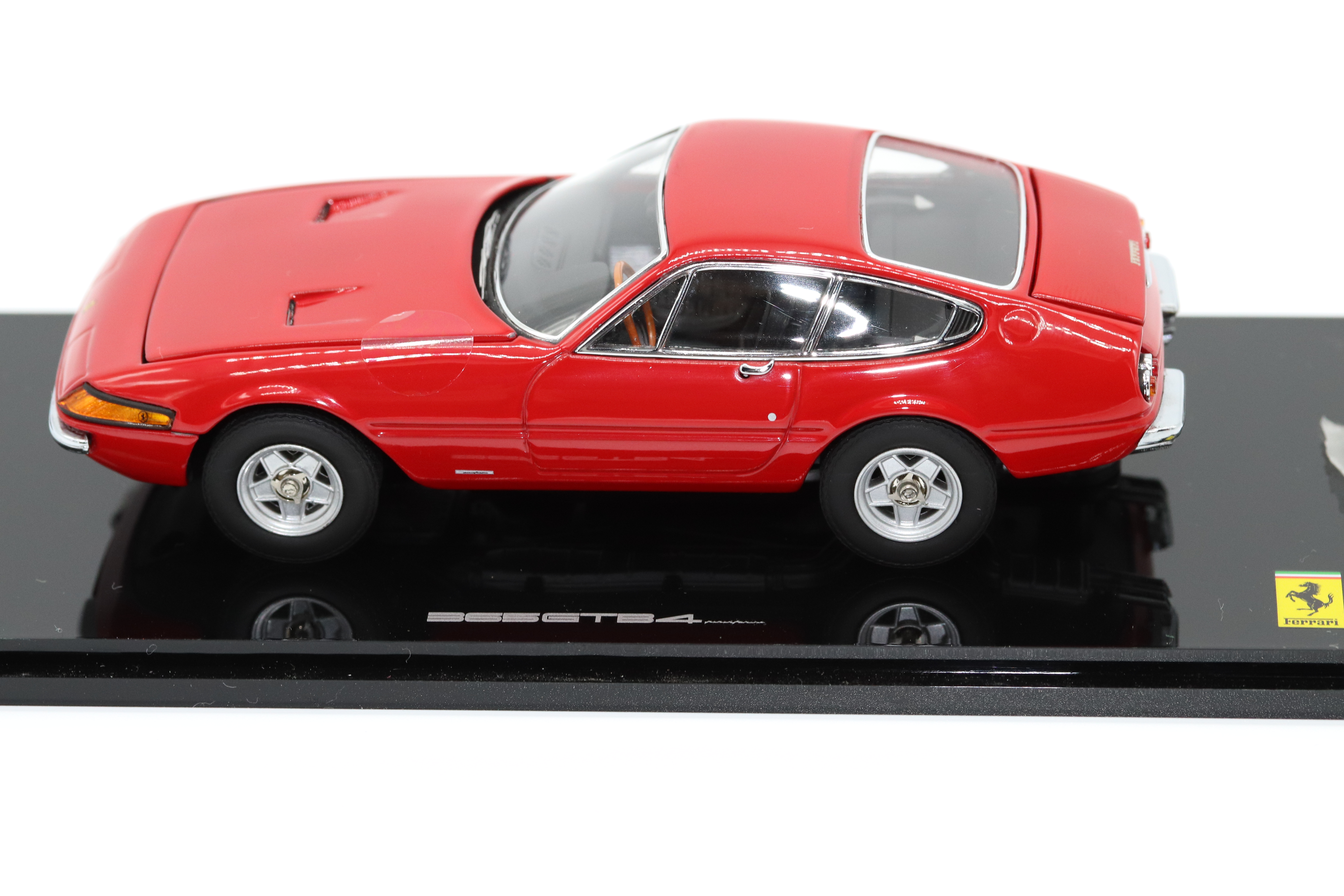 Kyosho 1.43 Ferrari 365 gtb/4 late version ( 05052R )