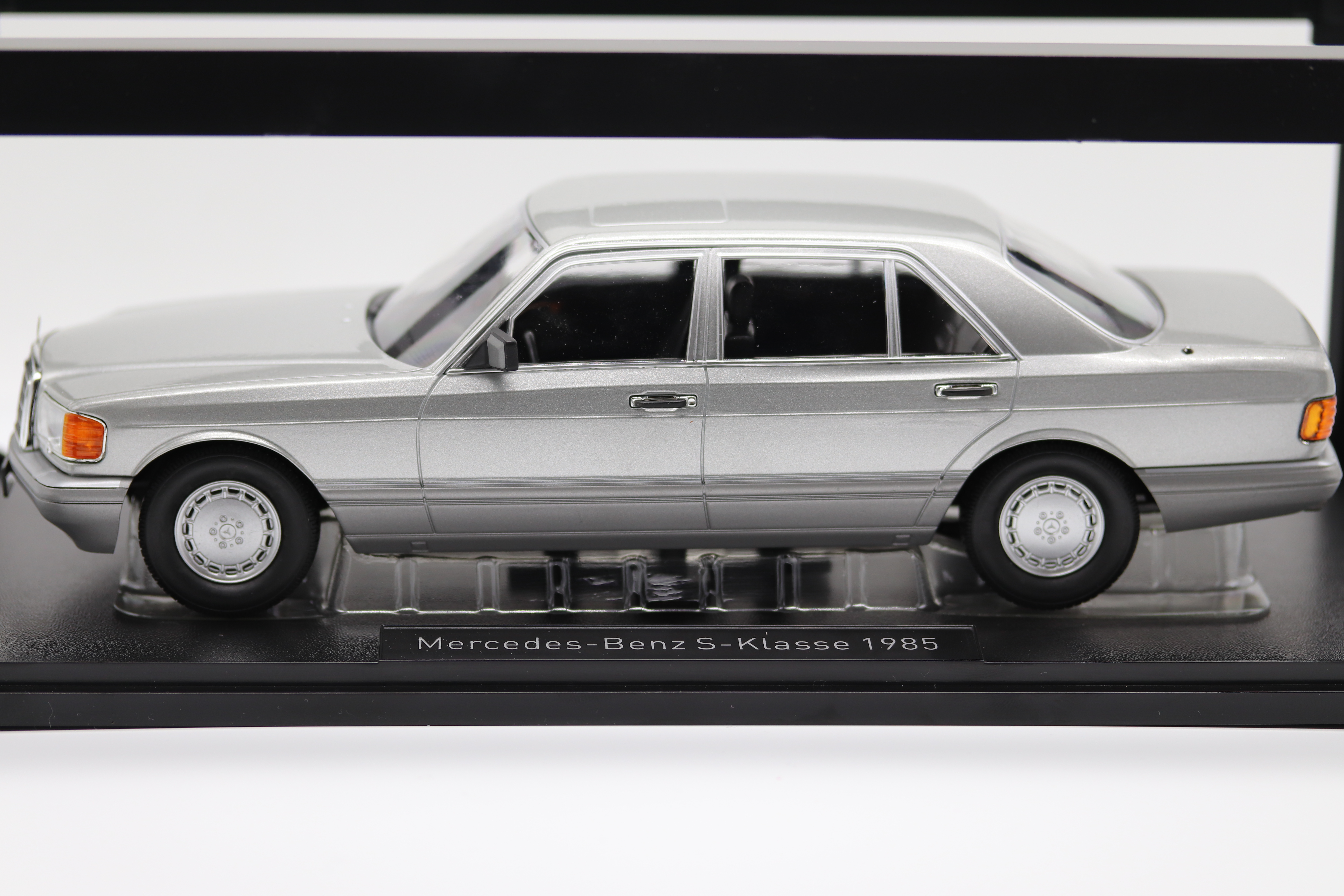 Mercedes-Benz 560 Sel CLASSE S W126 2.Serie1985 Noir 1:18 iScale Diecast 