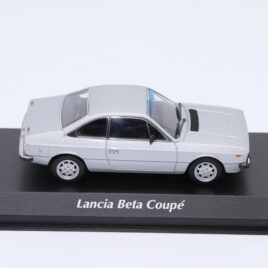 MINICHAMPS MAXICHAMPS 1.43 Lancia Beta Coupe  Silver colour  ( 940 125720 )