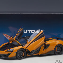 Autoart 1.18 McLaren 600LT  Myan Orange colour ( 76084 )