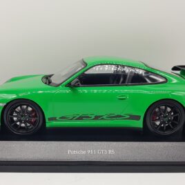 Minichamps 1.18 Porsche 911 997 2007 GT3 RS Green colour ( 155 062124 )