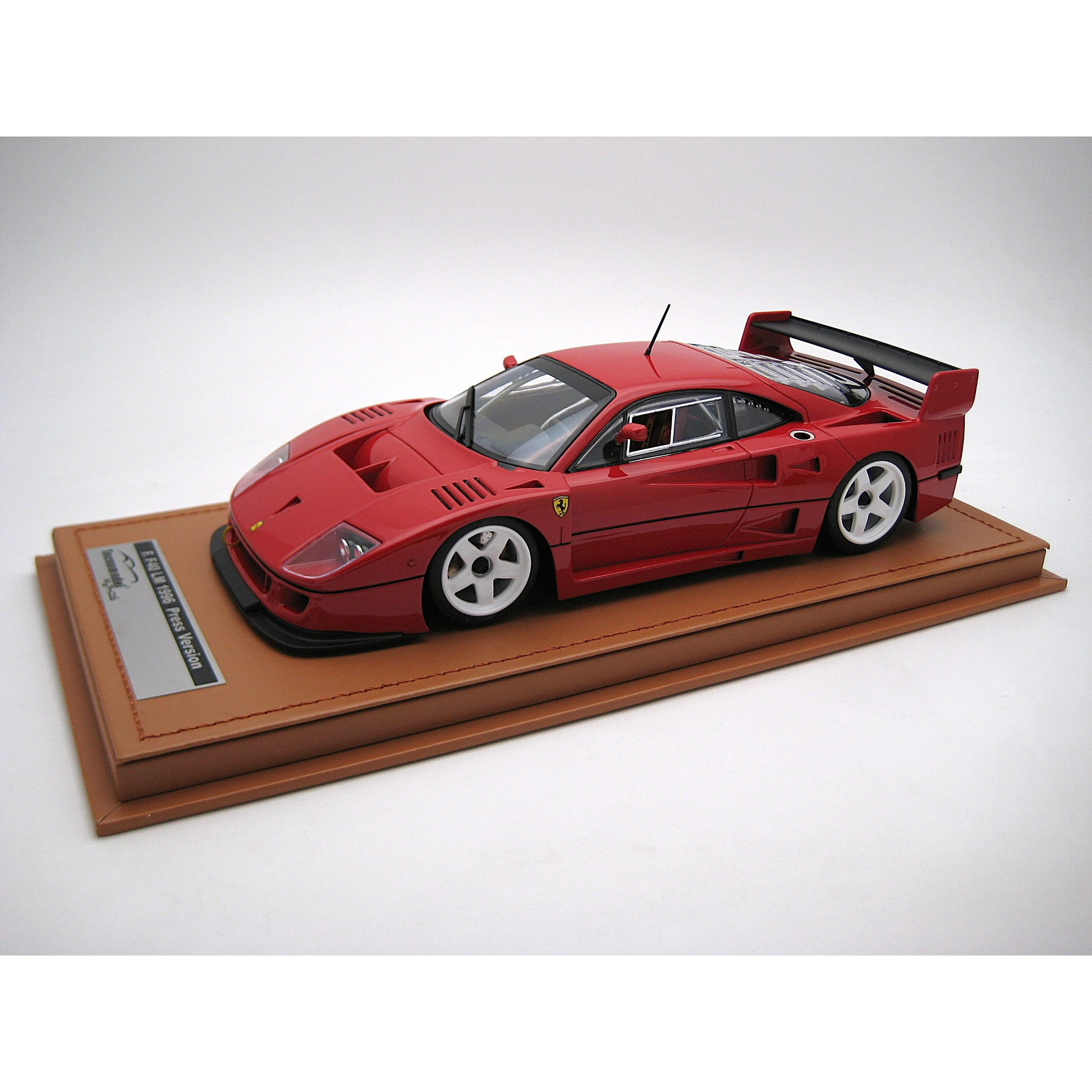 17528 F40