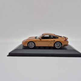 Minichamps 1.43 911 997 Turbo 2009  Gold colour ( 940 069011 )