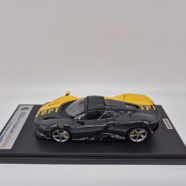 Looksmart Models 1.43 Ferrari Daytona SP3 Giallo Modena / Shiny Carbon ( LS535SE3 )