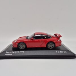 Minichamps 1.43 Porsche 911 ( 997 ) GT3 2009  Indian Red colour ( 400 068026 )